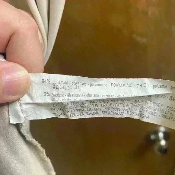 Zara Cream Nude Fitted Sleeveless Tank Top Size L Built-in Bra Butter Soft - Picture 4 of 6